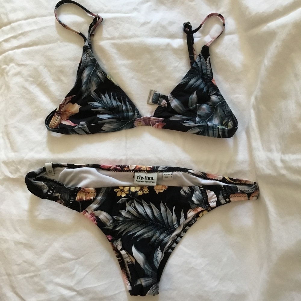 Rhythm swimsuit set
